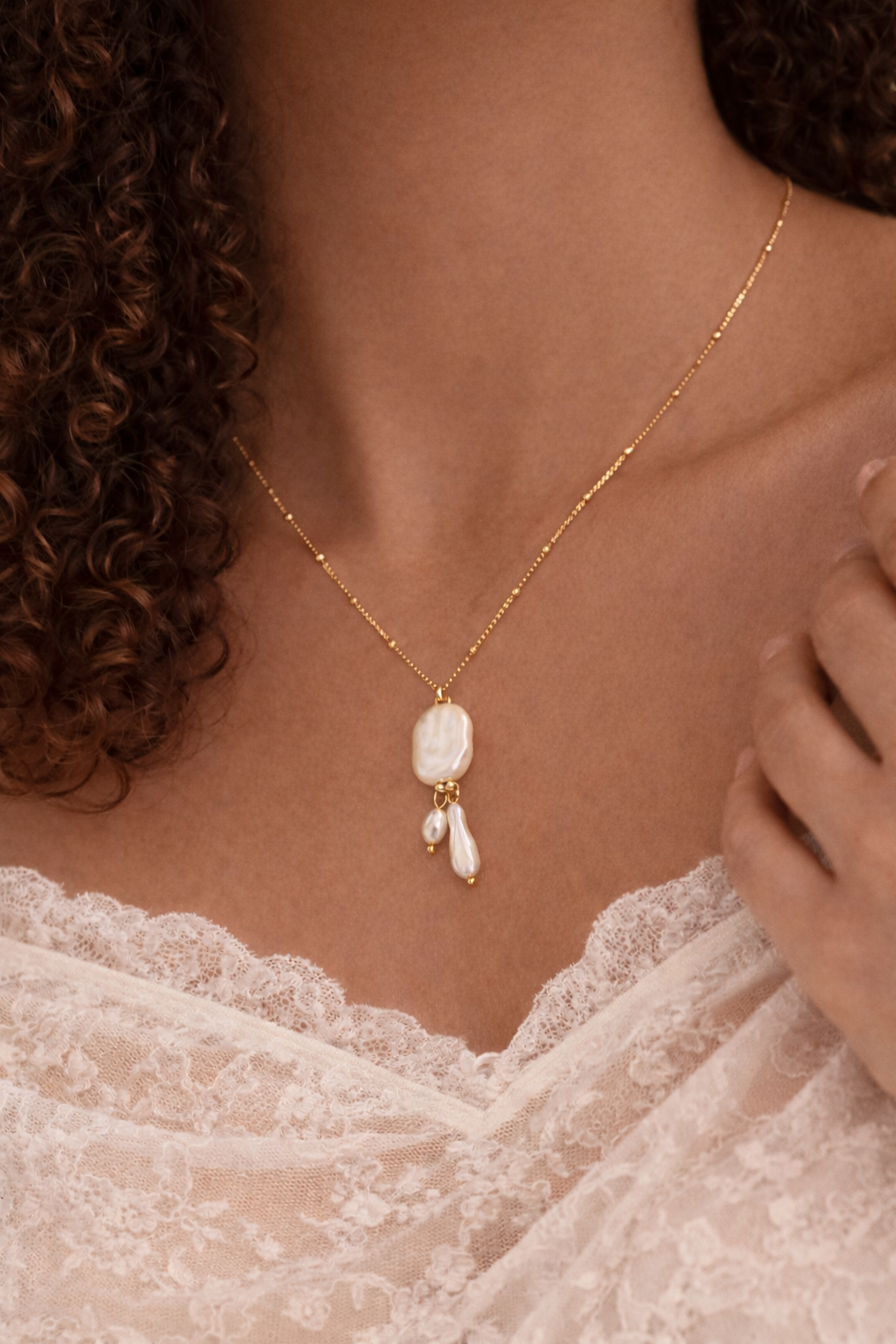 Luna Gold Pearl Necklace