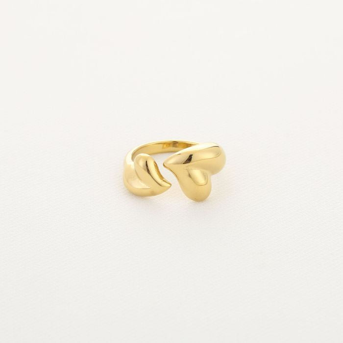 Double Heart Embrace Ring Gold
